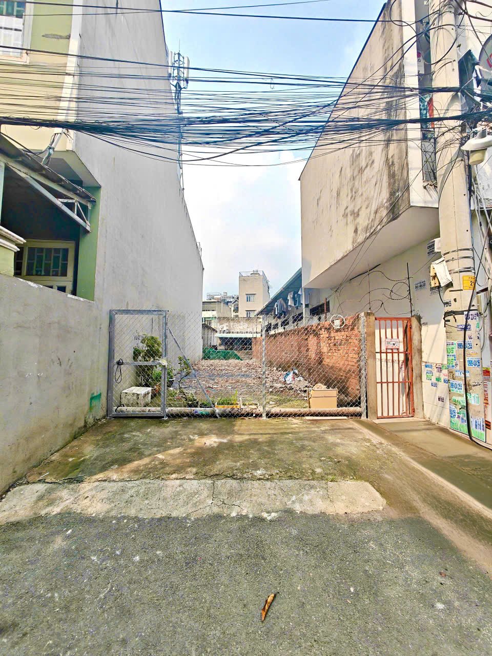 Đất Hiếm Trung Tâm Linh Trung Gần Ngã Tư Thủ Đức, Sổ Riêng, Xe Hơi Vào Tận Nơi, Giá Chỉ 62 triệu/m2