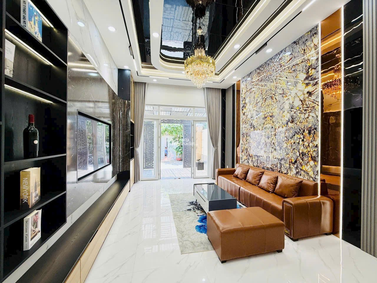 NHÀ MẶT TIỀN TX23 - VỊ TRÍ KINH DOANH ĐẮC ĐỊA - FULL NỘI THẤT CAO CẤP