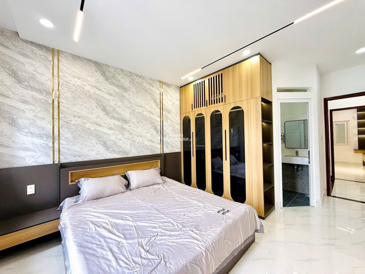 NHÀ MẶT TIỀN TX23 - VỊ TRÍ KINH DOANH ĐẮC ĐỊA - FULL NỘI THẤT CAO CẤP
