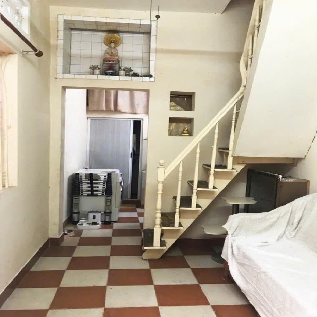 Nhà QUẬN 3 - Võ Văn Tần - gần Nhà thờ Đức Bà và Công viên Tao Đàn - 2 Tầng - 4.8 tỷ