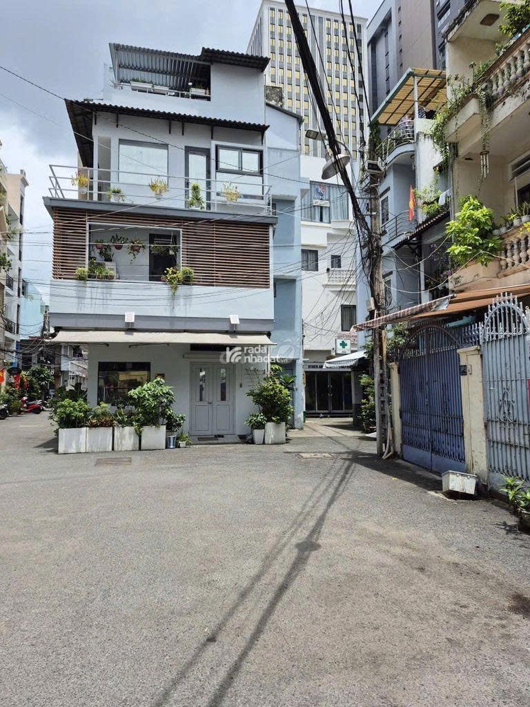 HOT: bán nhà hẻm 18bis27 Nguyễn Thị Minh Khai, Đakao , Quận 1