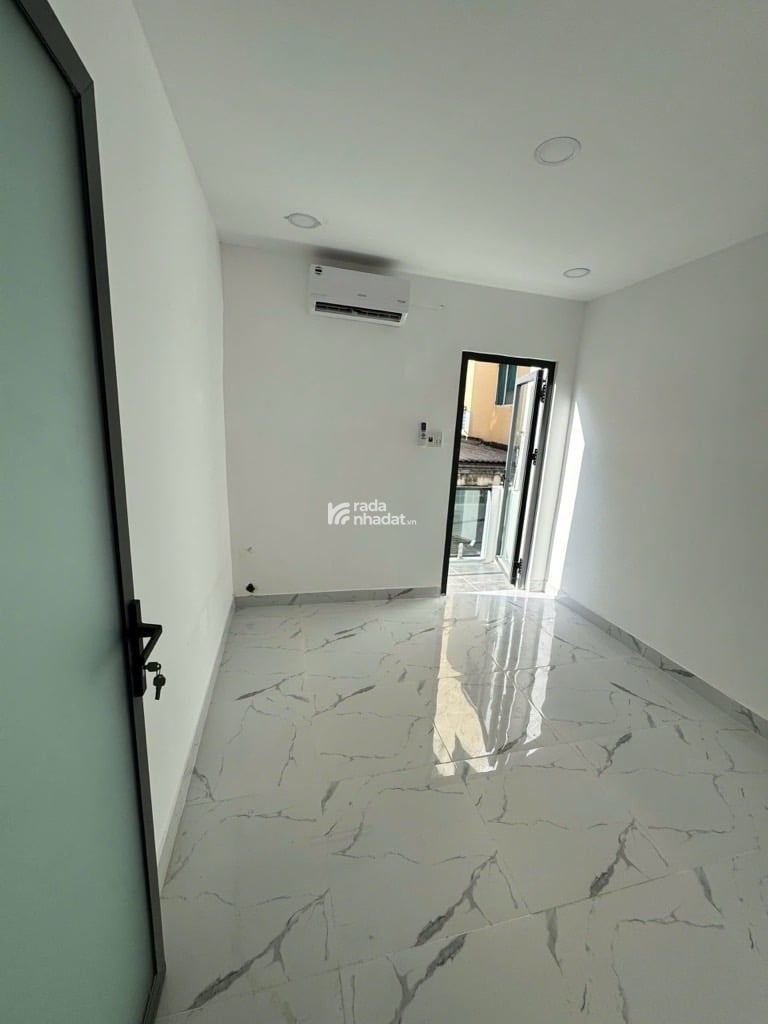 TRUNG TÂM QUẬN 5  - NHÀ MỚI 3 TẦNG 100% MUA Ở NGAY - VỊ TRÍ ĐẸP - HẺM Ô TÔ CÁCH NHÀ 5M - SỔ 2025 