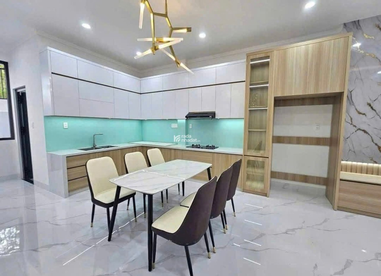 BÁN NHÀ PHỐ ĐẸP 3 TẦNG TRUNG TÂM TP. TÂN AN, LONG AN 70M2 CHỈ 2TỶ2 SHR