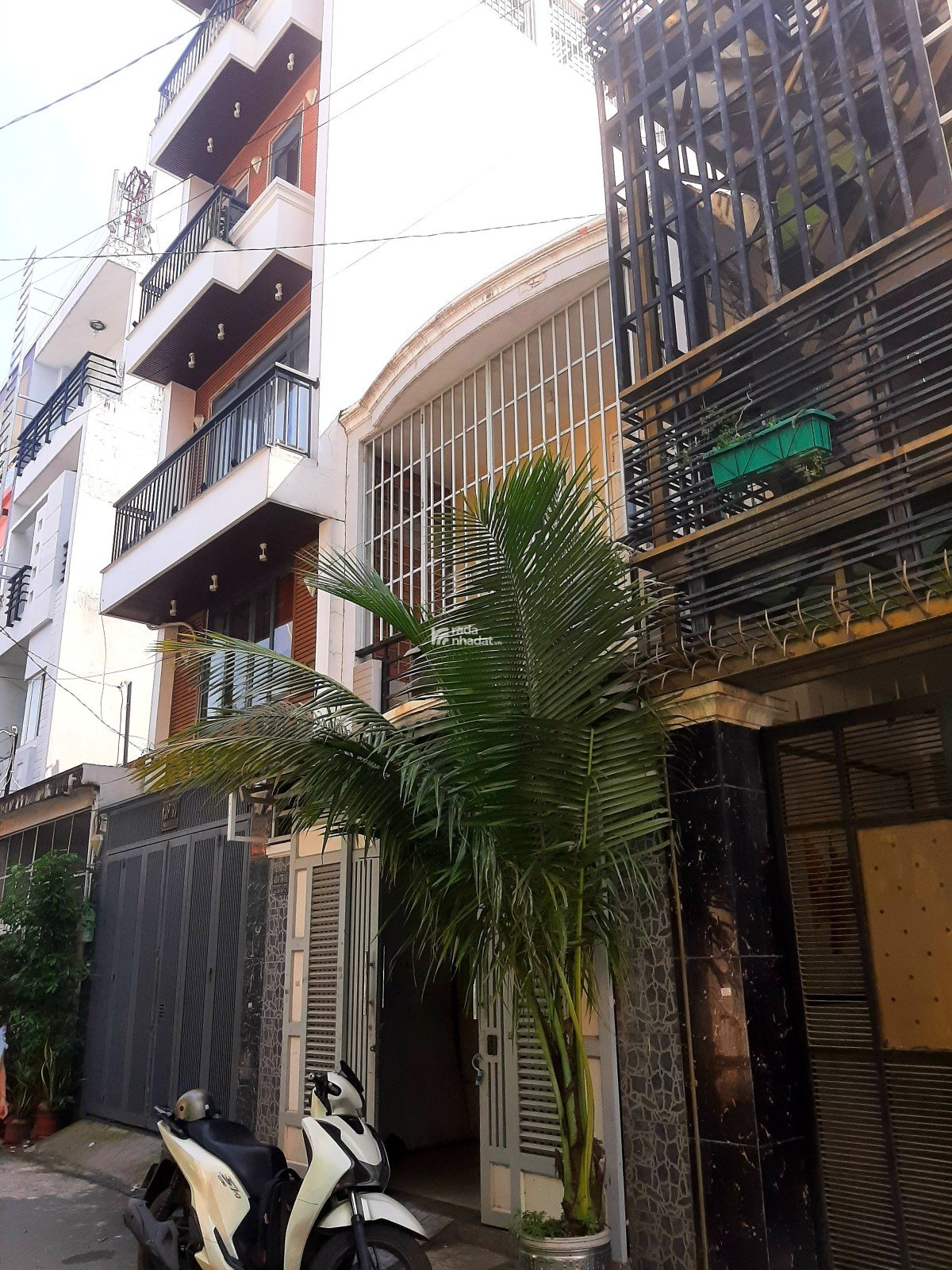 NHÀ ĐẸP 50m2 HẺM OTO THÔNG 5m - (412.5) VUÔNG A4 - 2 TẦNG 2PN - 6.05 TỶ