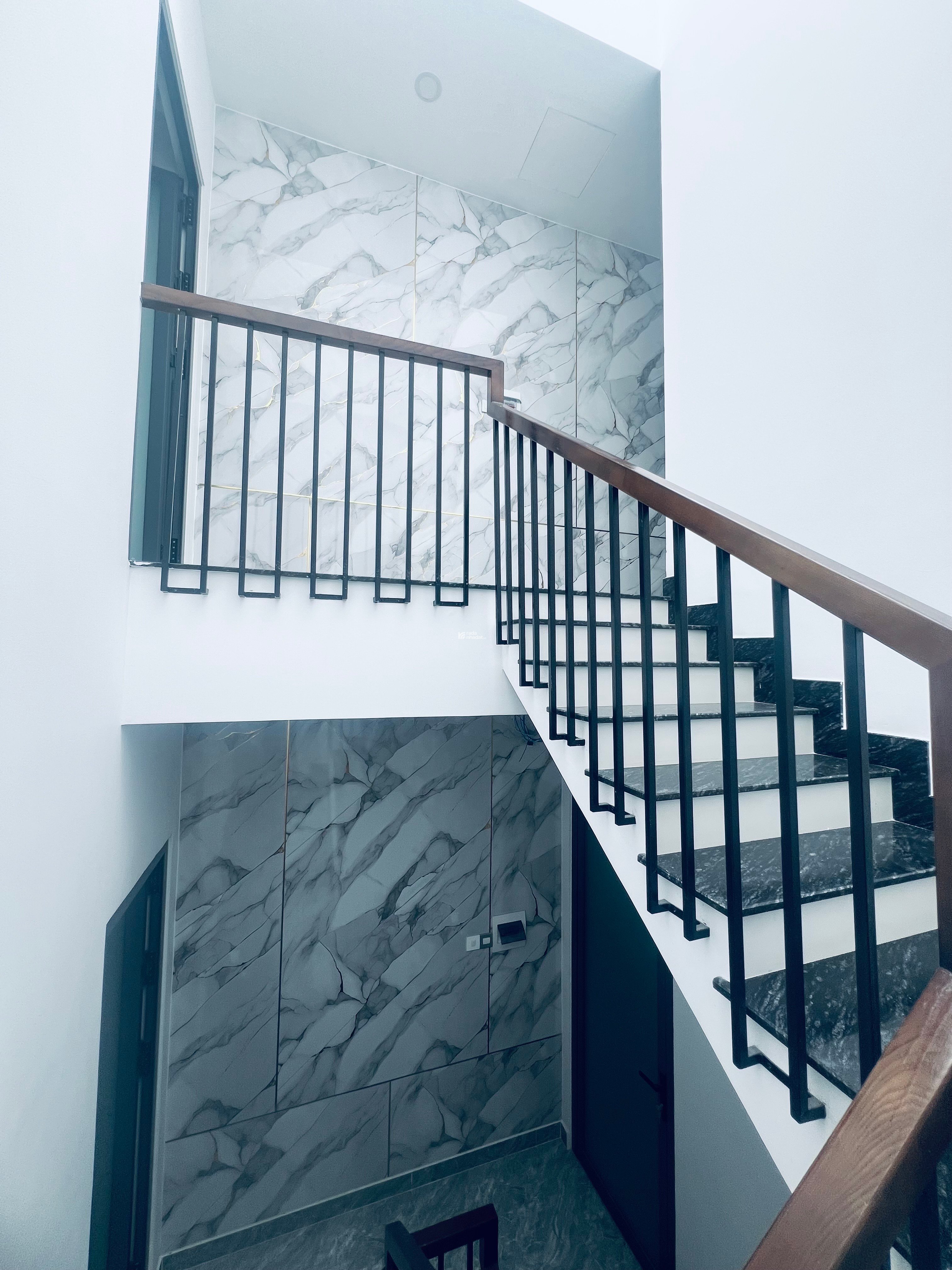  SIÊU PHẨM NHÀ MỚI 3 TẦNG – VỊ TRÍ VÀNG PHÚ HỮU – KHU BIỆT THỰ ĐẲNG CẤP