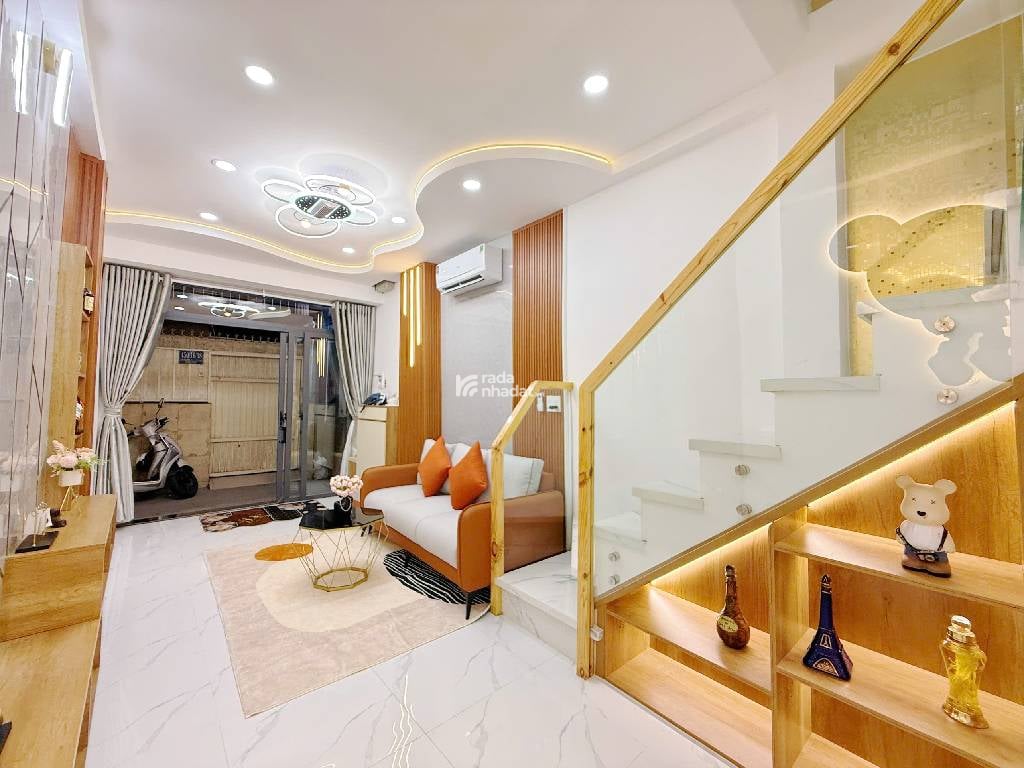 SÁT MT PHAN XÍCH LONG, PHÚ NHUẬN, 30M2 SẴN 2 TẦNG ĐÚC BTCT. GIẢM 350TR CHỈ 5.65T TL 