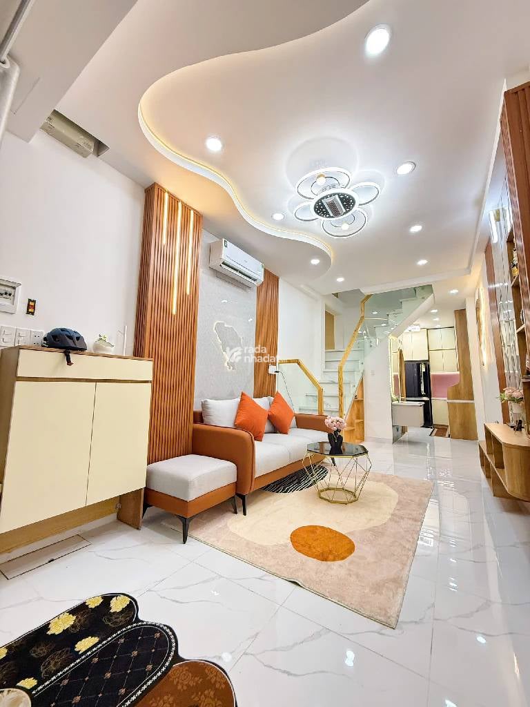 SÁT MT PHAN XÍCH LONG, PHÚ NHUẬN, 30M2 SẴN 2 TẦNG ĐÚC BTCT. GIẢM 350TR CHỈ 5.65T TL 