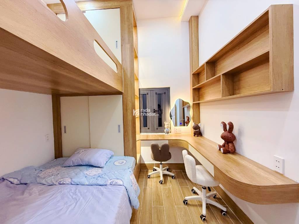 SÁT MT PHAN XÍCH LONG, PHÚ NHUẬN, 30M2 SẴN 2 TẦNG ĐÚC BTCT. GIẢM 350TR CHỈ 5.65T TL 