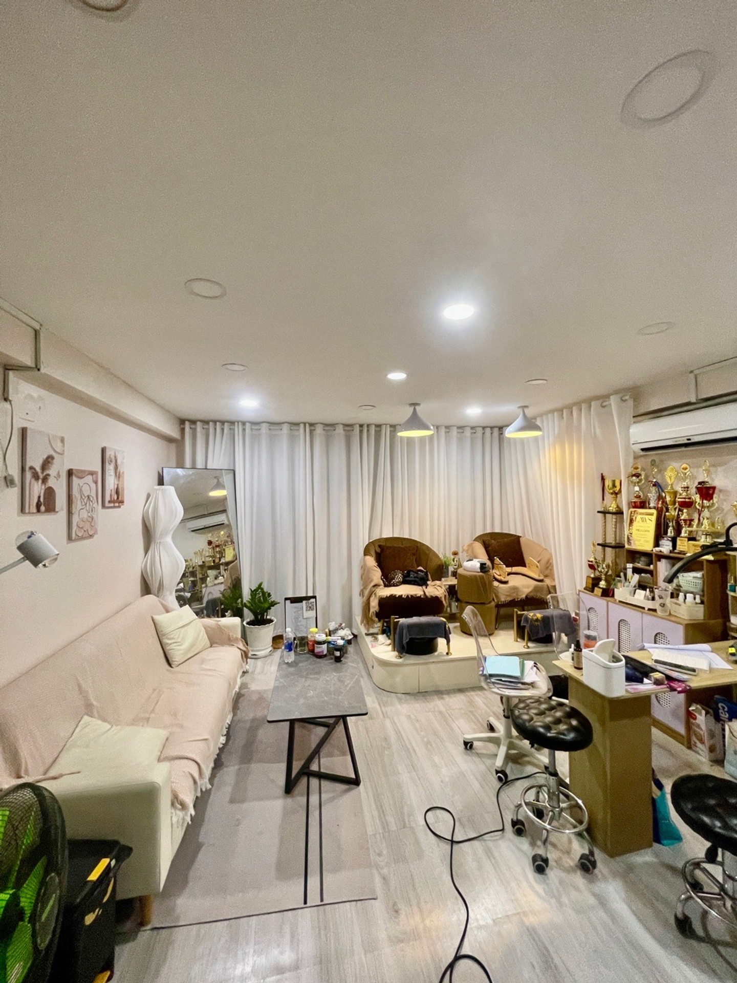 Hẻm 4m Bình Long - Gò Dầu, 70m2, 4 tầng kiên cố, 5PN, hoàn công đủ, Chỉ 6.5 tỷ TL