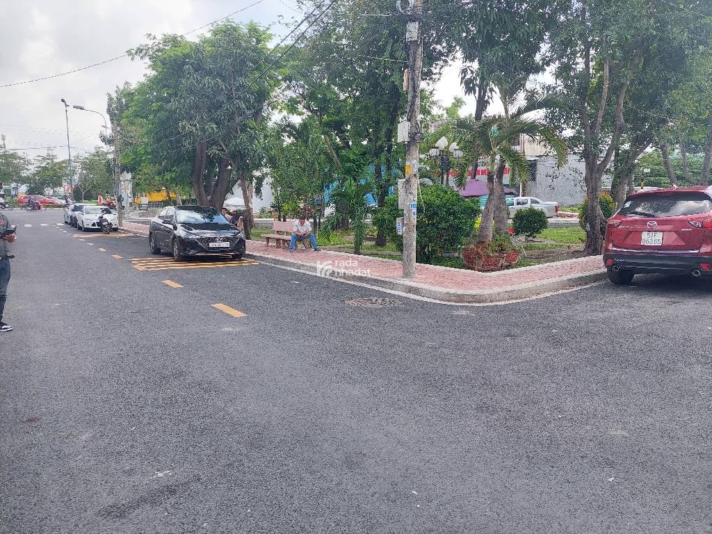 VIEW CÔNG VIÊN, HẺM NHỰA 7m, SÁT MẶT TIỀN PHẠM VĂN ĐỒNG 14X12 CHỈ 17,5 TỶ.