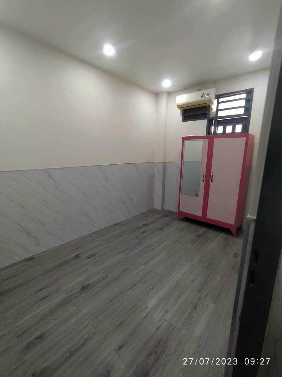 Bán nhanh nhà 4x18m khu dân cư hiện hữu SHR