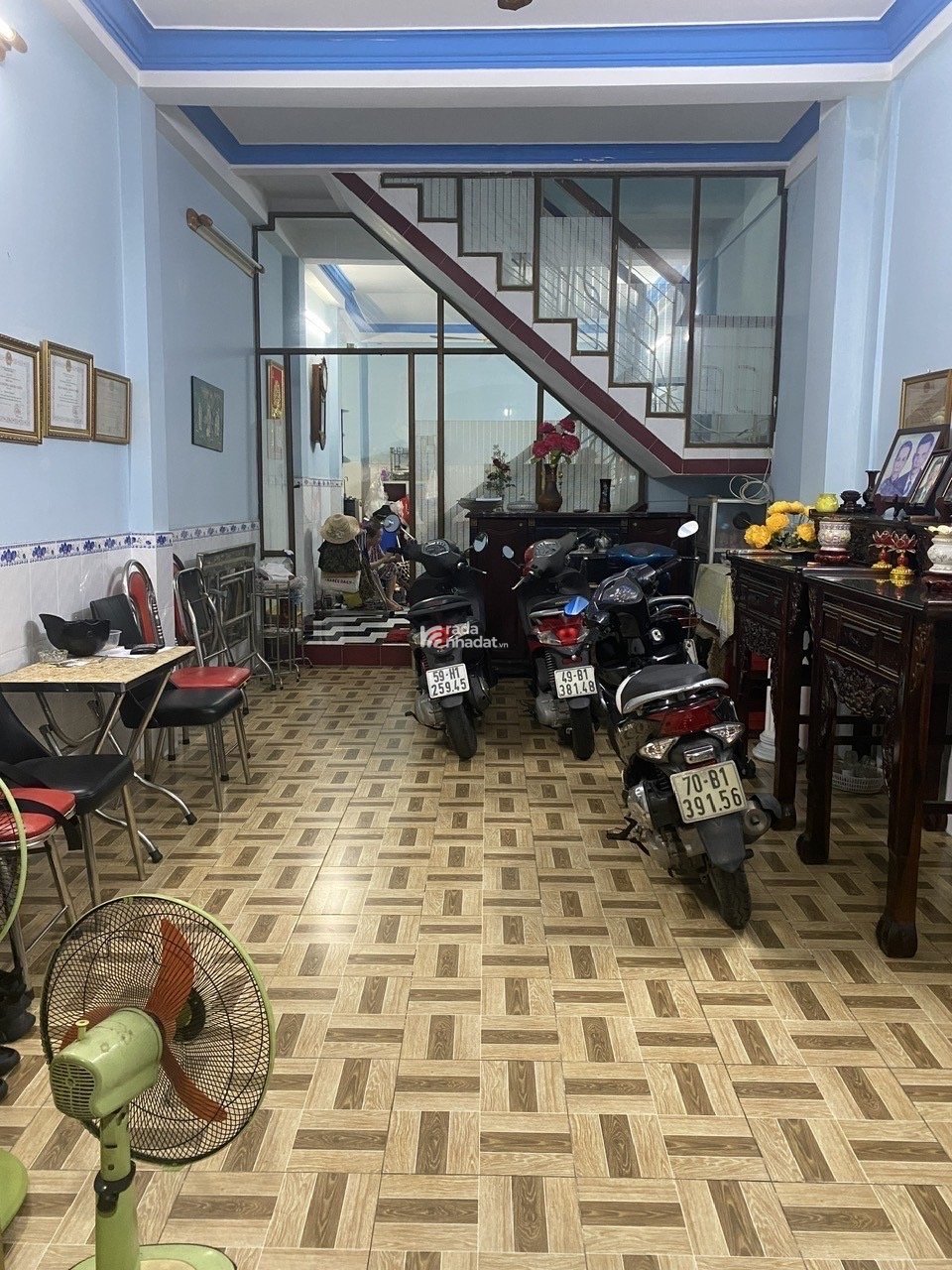 Bán nhà HXH 3.9m x 14.7m Phan Xích Long nở hậu 8.3m sát mặt tiền  