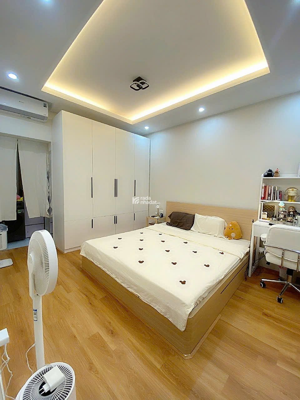 SIÊU PHẨM TẬP THỂ HOÀNG QUỐC VIỆT, TẦNG 1, NGÕ OTO TRÁNH, FULL NỘI THẤT, SỔ ĐỎ, Ở NGAY
