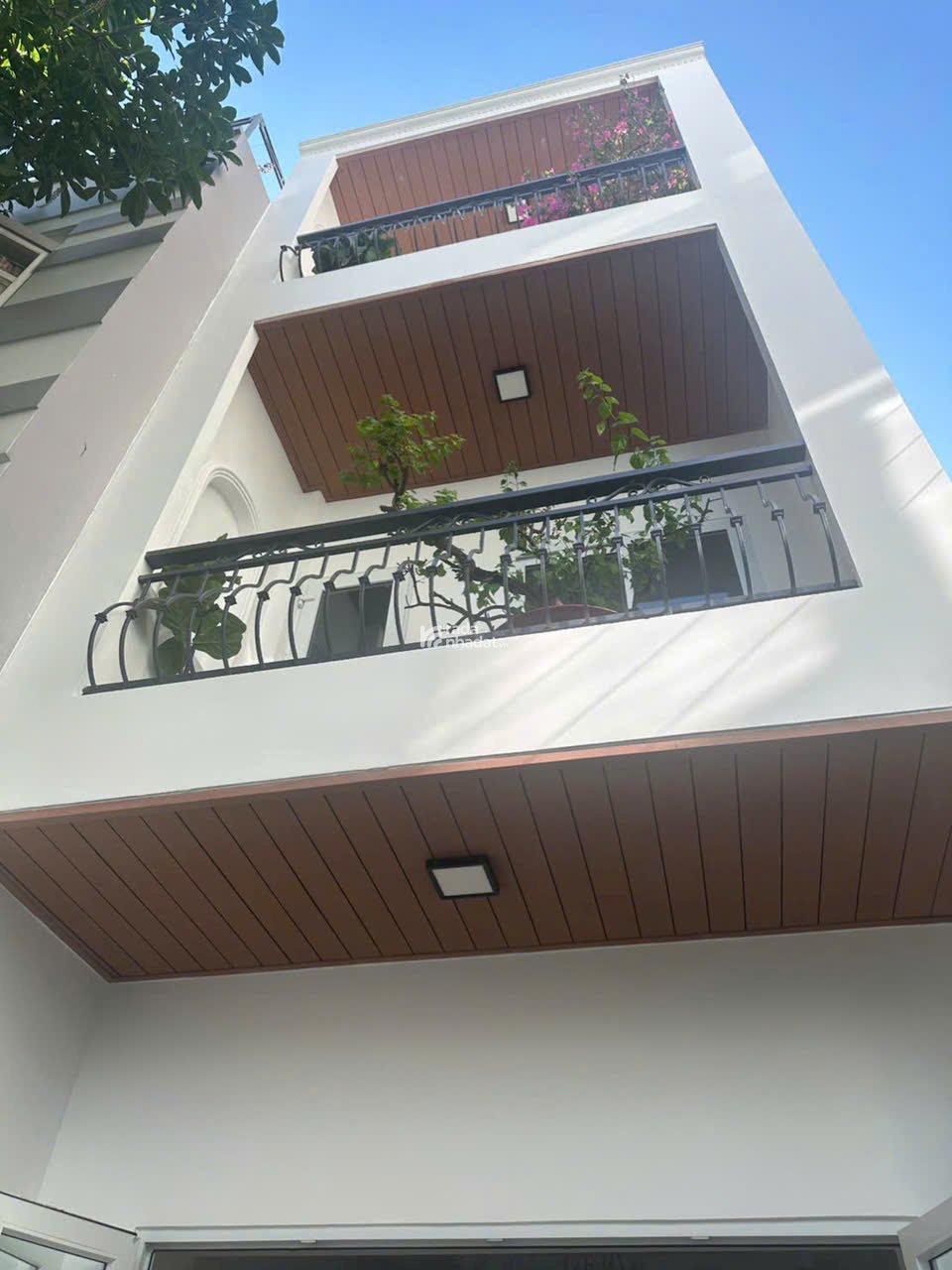 Bán nhà mới đẹp, trung tâm quận 1- 23 tỷ - đường Tôn Thất Tùng