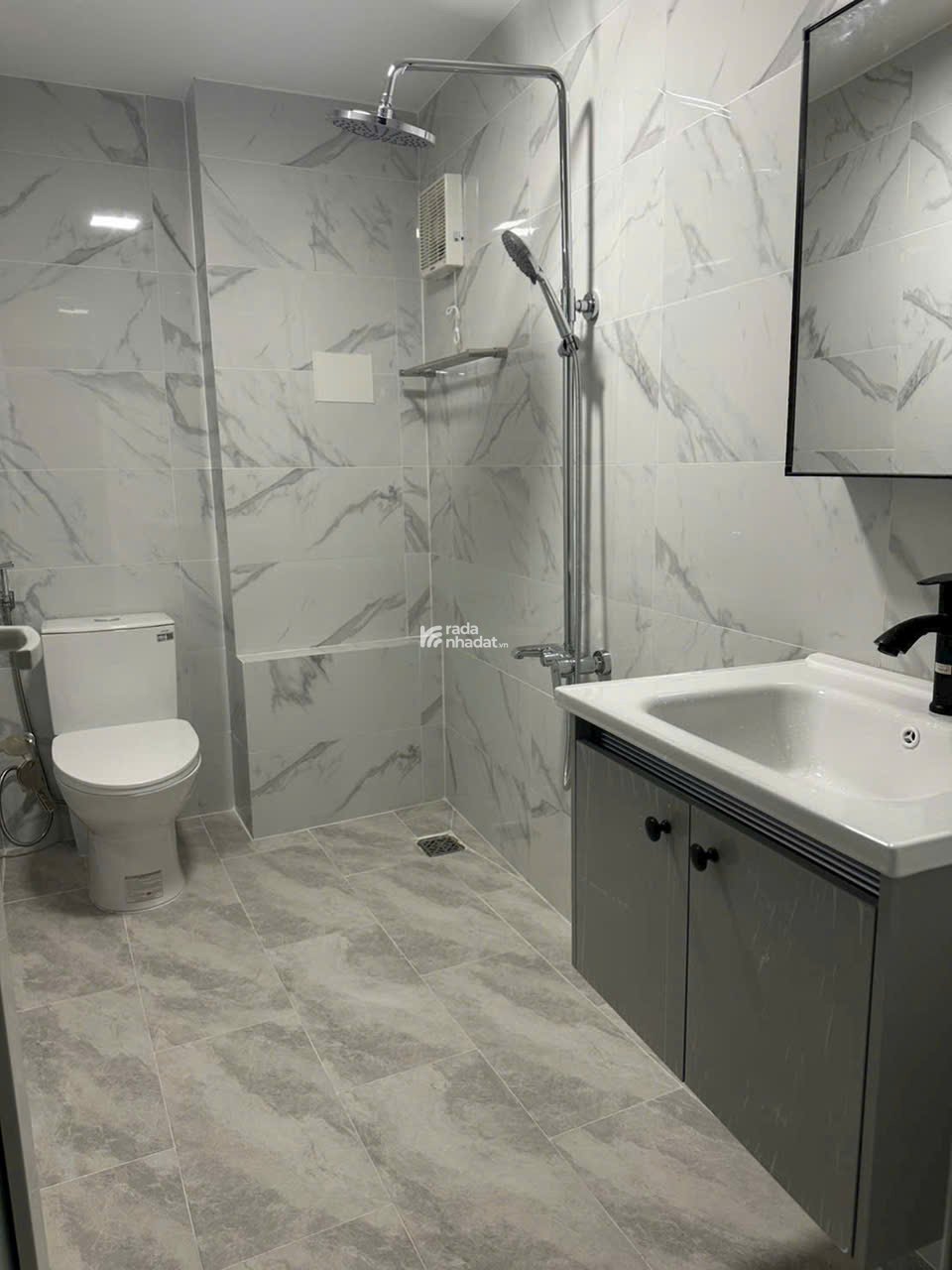 Bán nhà mới đẹp, trung tâm quận 1- 23 tỷ - đường Tôn Thất Tùng