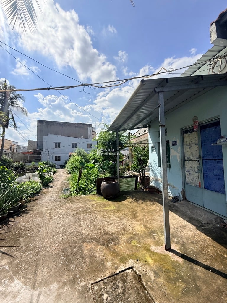 BÁN NHÀ PHẠM THẾ HIỂN 185M2 6.5 TỶ CÁCH MẶT TIỀN 100M QUẬN 8