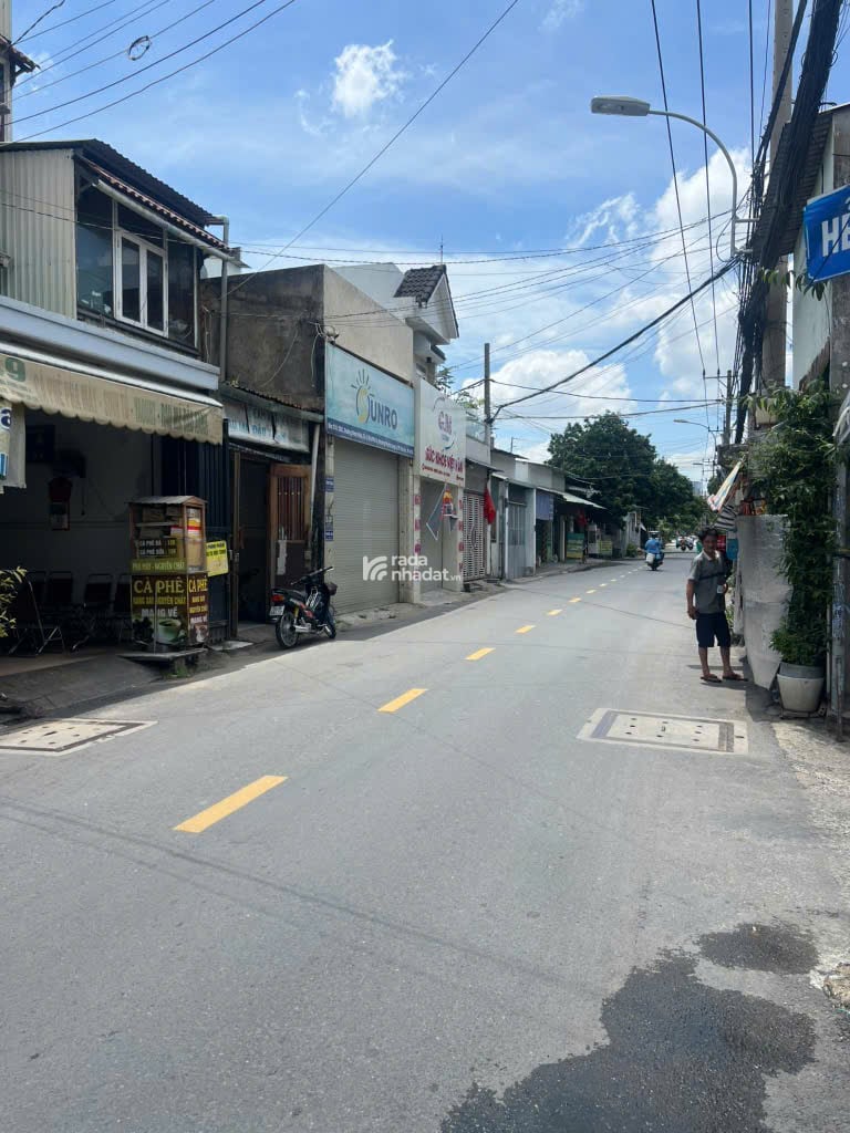 " BÁN NHÀ CẤP 4 , NAM HOÀ, PHƯỚC LONG A, Q 9.Dt: 95 m2,(3.225).GIÁ BÁN: 9.9 TỶ 
