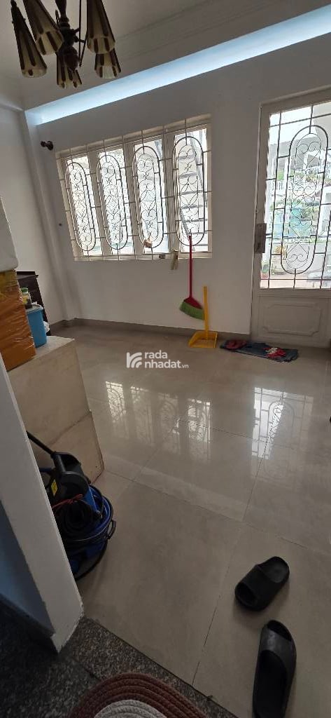 BÁN NHÀ MẶT TIỀN KHU VIP TÊN LỬA 100M2 12.X 5 TẦNG THANG MÁY FULL NỘI THẤT 