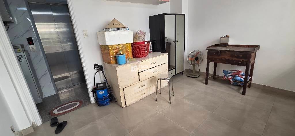 BÁN NHÀ MẶT TIỀN KHU VIP TÊN LỬA 100M2 12.X 5 TẦNG THANG MÁY FULL NỘI THẤT 