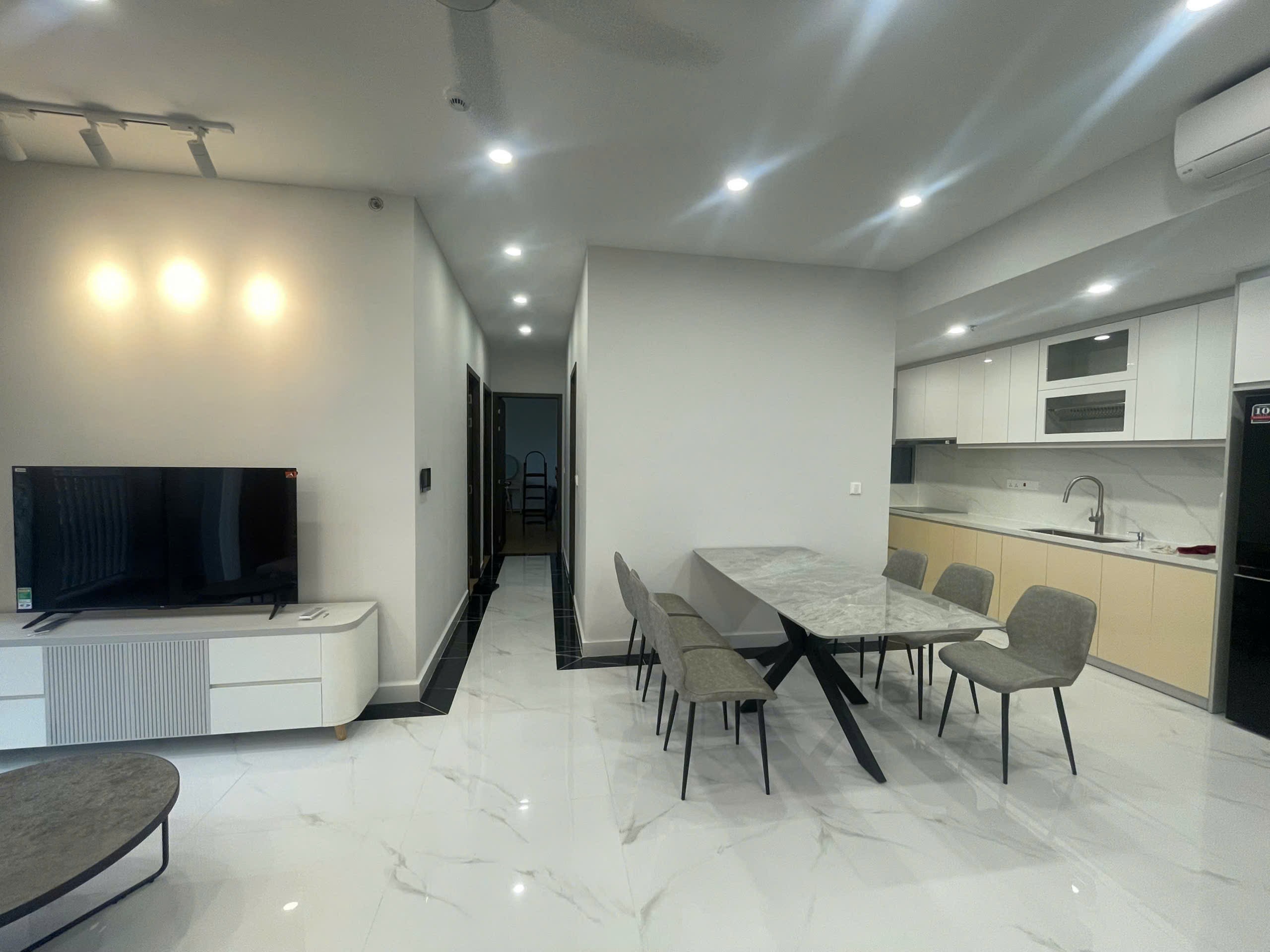 cho thuê căn hộ 3PN2WC - 21 triệu/tháng - Full NT đẹp - 105m2 - Celesta Rise