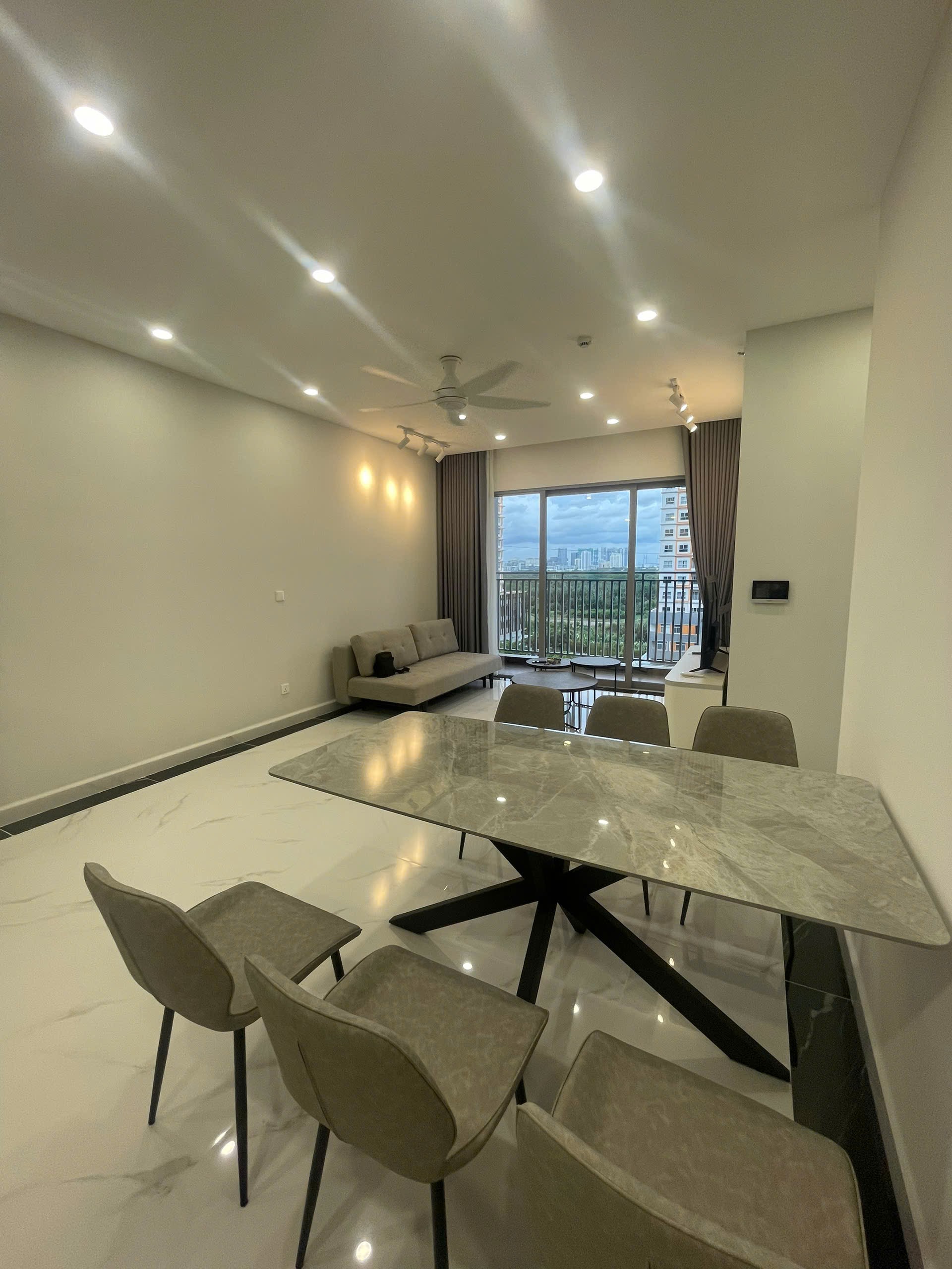 cho thuê căn hộ 3PN2WC - 21 triệu/tháng - Full NT đẹp - 105m2 - Celesta Rise