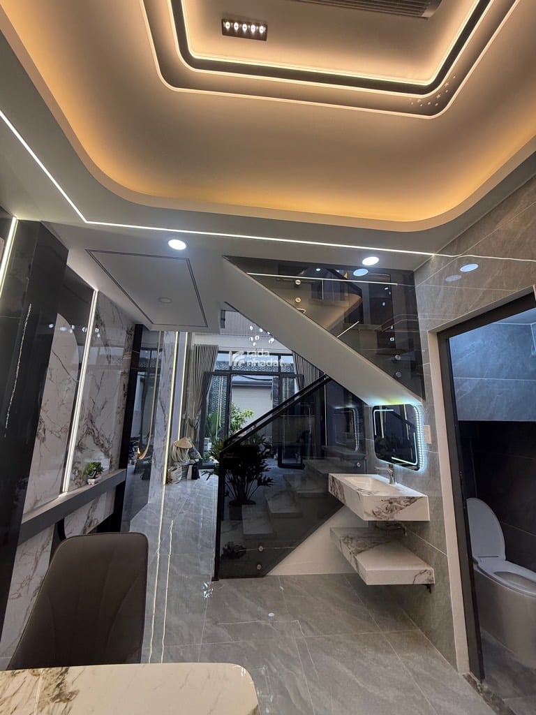 BÁN NHÀ HƯƠNG LỘ 2 SIÊU ĐẸP 5 TẦNG 4PN 6.X TỶ HẺM 6M THÔNG SÁT MẶT TIỀN GIÁP TÂN PHÚ