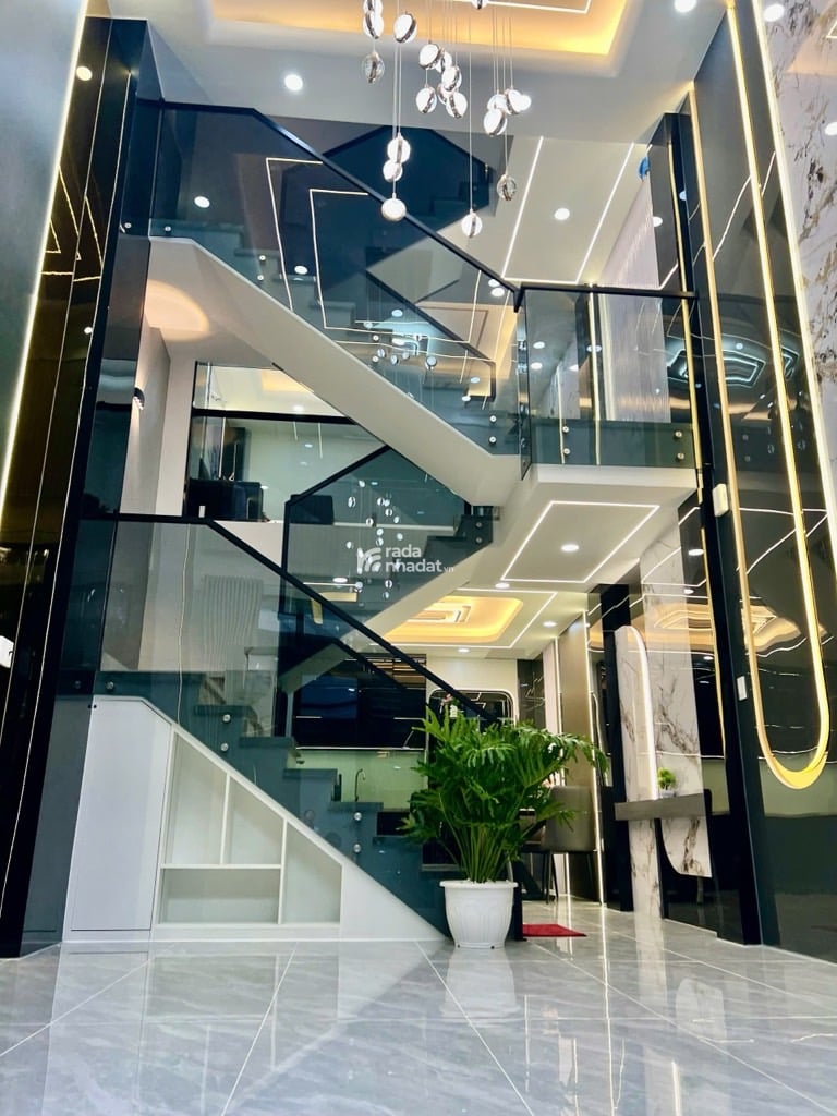 BÁN NHÀ HƯƠNG LỘ 2 SIÊU ĐẸP 5 TẦNG 4PN 6.X TỶ HẺM 6M THÔNG SÁT MẶT TIỀN GIÁP TÂN PHÚ