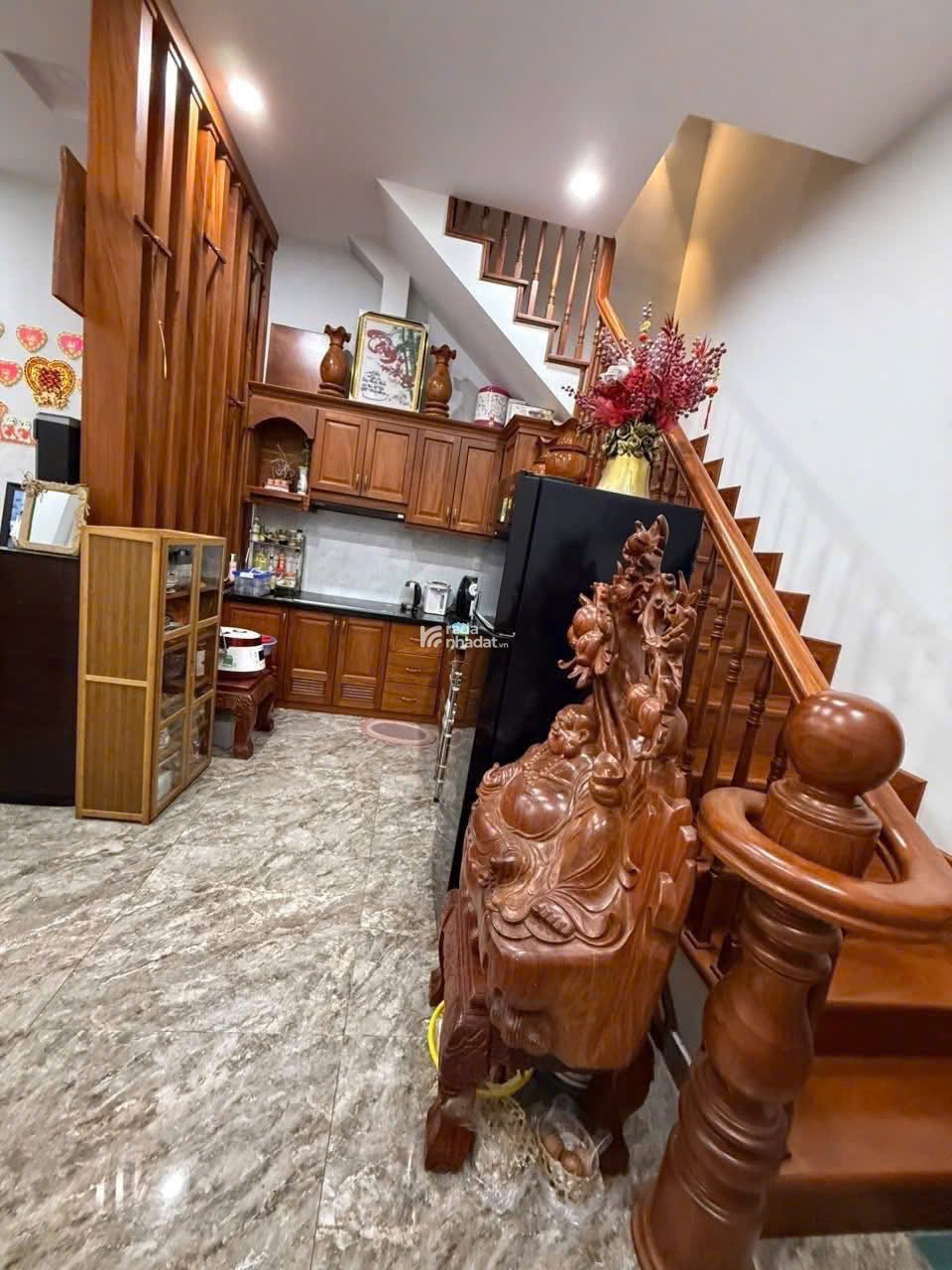 BÁN NHÀ FULL NỘI THẤT GỖ CHỈ 2TỶ850TR Ở NGUYỄN VĂN QUÁ, Q12. SỔ SẴN