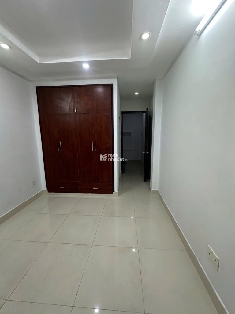 Bán nhà hẻm xe hơi kinh doanh đường Tám Danh P4 Q8 - DT sàn 120m2 3pn vào ở ngay - chỉ 5.9 tỷ