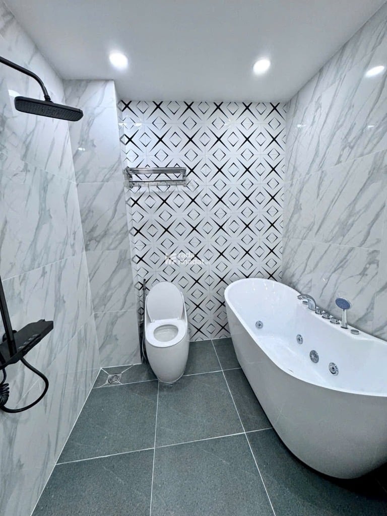SIÊU PHẨM NHÀ MỚI ĐẸP - HẺM XE HƠI THÔNG - HUỲNH VĂN NGHỆ P.15 TÂN BÌNH - 4 TẦNG - 5 PN - GẦN CHỢ