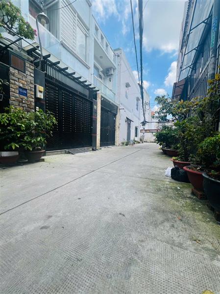 NHÀ Ở NGAY GÒ DẦU,TÂN QUÝ,TÂN PHÚ. HẺM 6M XE HƠI VÀO NHÀ, 4M X 13.6M,2 TẦNG,SỔ NỞ HẬU,KHÔNG LG