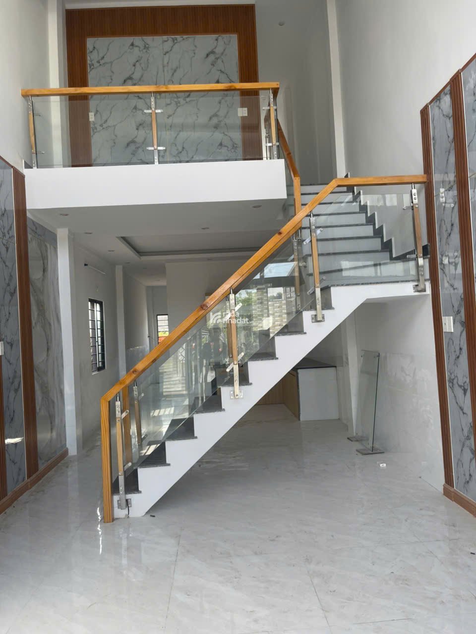 Nhà Gác Lững Không Chỉ Là 1 Căn Nhà Mà đó Là Thể Hiện Sang Trọng Và Lịch Lãm