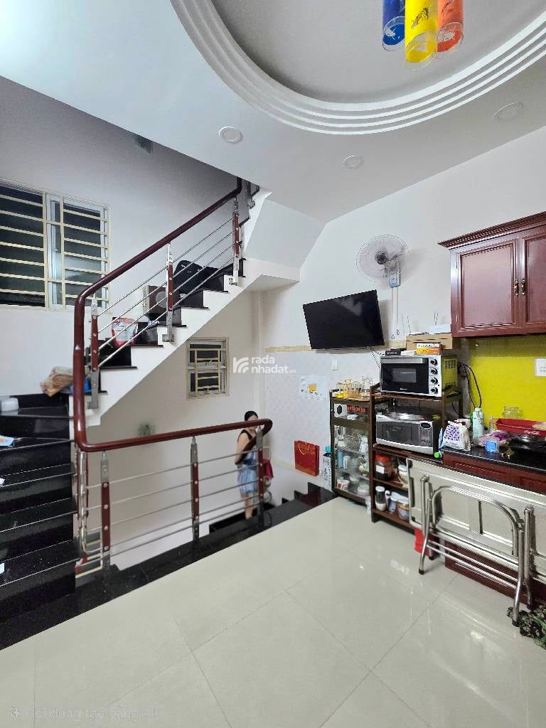 4 TẦNG LUNG LINH - VÀI BƯỚC RA MẶT TIỀN, HẺM TRƯỚC NHÀ 5M, THÔNG TỨ TUNG - NỞ HẬU TÀI LỘC, PHÁP LÝ 