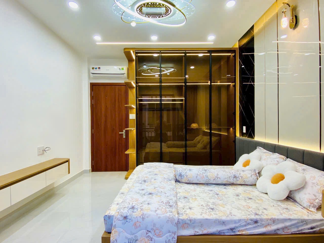 BÁN NHÀ GIÁ RẺ 51.7m2 giá 4,55tỷ Đường Dương Bá Trạc Phường 1 Quận 8 HCM