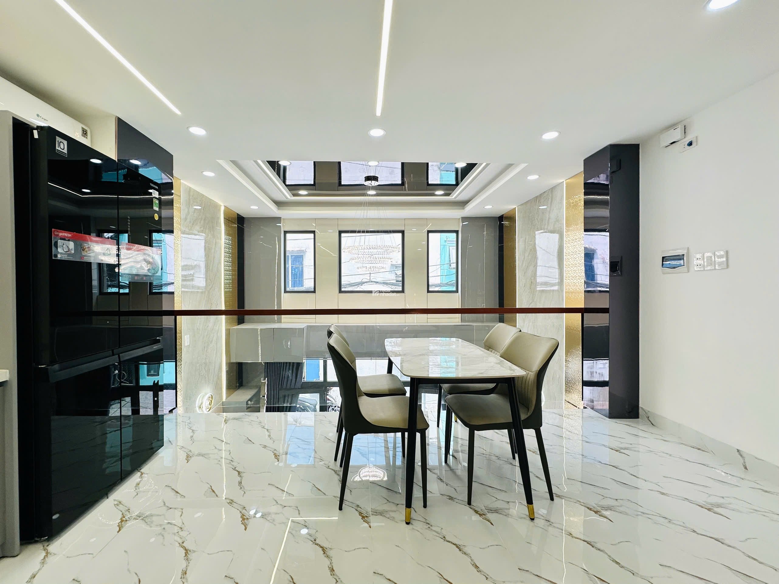 Mặt tiền Huỳnh Khương An P5 Gò Vấp nhà mới xe hơi vô nhà 9,8 tỷ