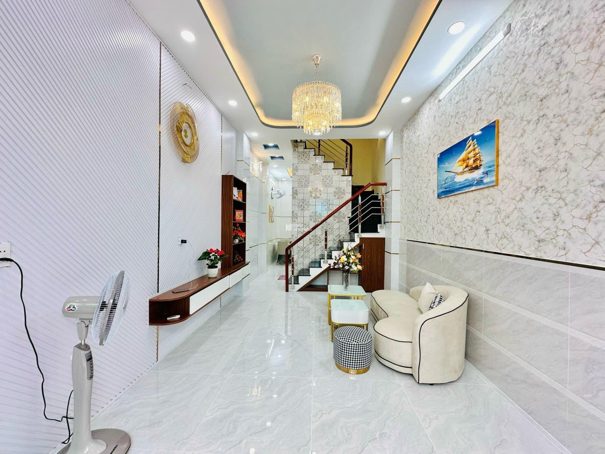 Nhà giá rẻ độc quyền 33m2 Minh Phụng, P3 Q11, sổ sẵn, không tranh chấp