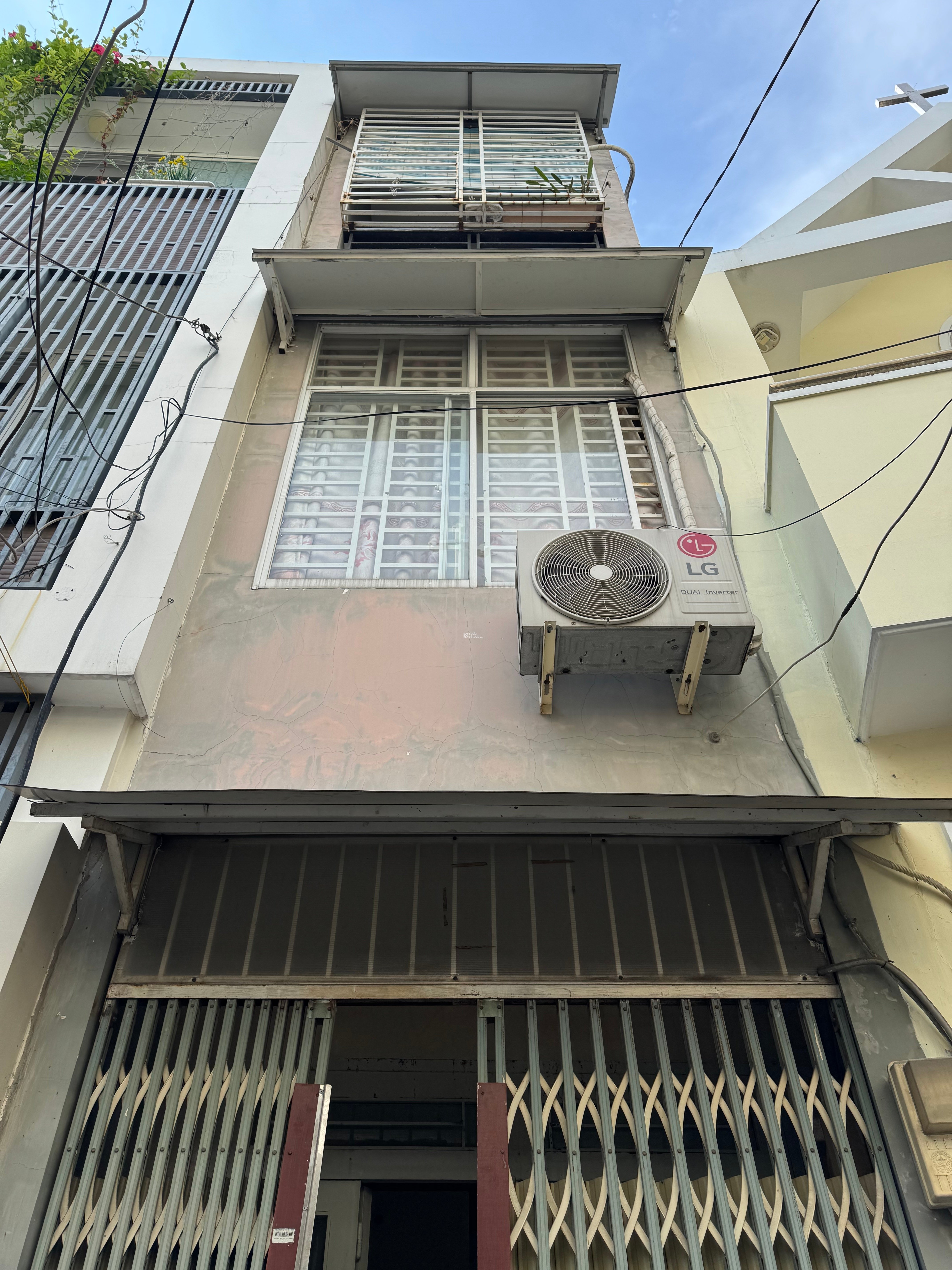 Chính chủ cho thuê nhà hẻm Hoàng Sa, Q1 (cách mặt tiền 30m), 1 trệt 2 lầu, 2PN, 2 nhà vệ sinh