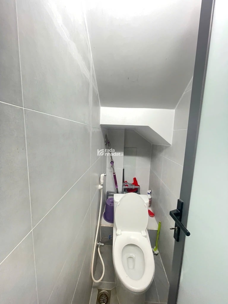 Bán nhà đường Tân Kỳ Tân Quý 4,5x11M 4 lầu