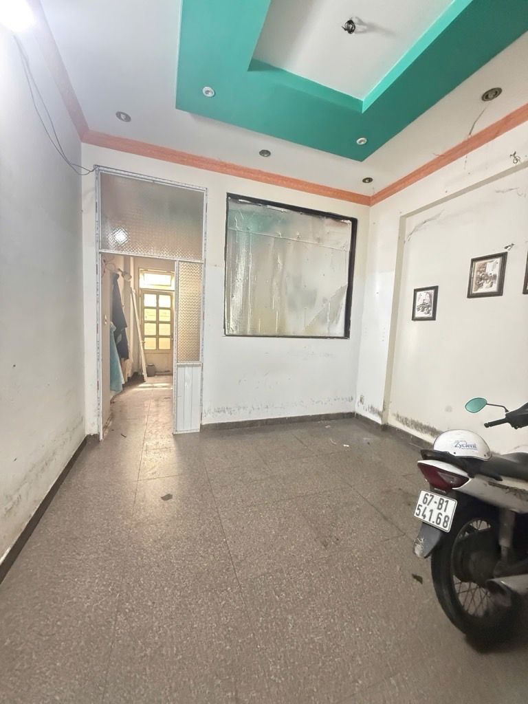 Nhà đẹp 5 tầng 66m2(4x17)-mặt tiền hẻm 10m-Bà Hom-giá 9.8 tỷ