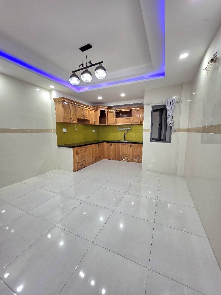 BÌNH TÂN - BÌNH TRỊ ĐÔNG - HẺM XE HƠI - NGAY CHỢ LÊ VĂN QUỚI - 5 TẦNG - BTCT Bình Trị Đông BTĐ Bìn