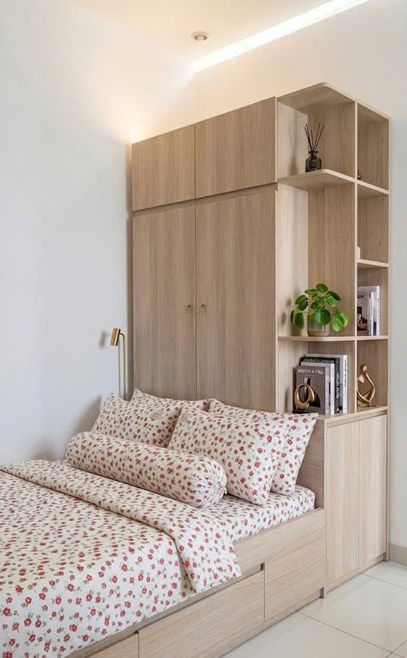 Bán nhà Cách Mạng Tháng Tám, QUẬN 3, 4.5 x 8m (36 m2), dòng tiền 144 tr, giá 6.08 tỷ