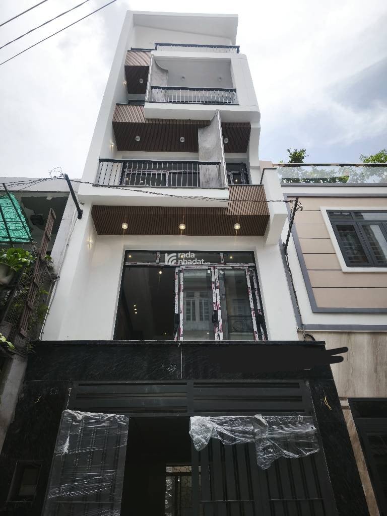 NHÀ 5 TẦNG THIẾT KẾ PHONG CÁCH HIỆN ĐẠI - HẺM XE HƠI- CÁCH VÀI MÉT RA MẶT TIỀN - 