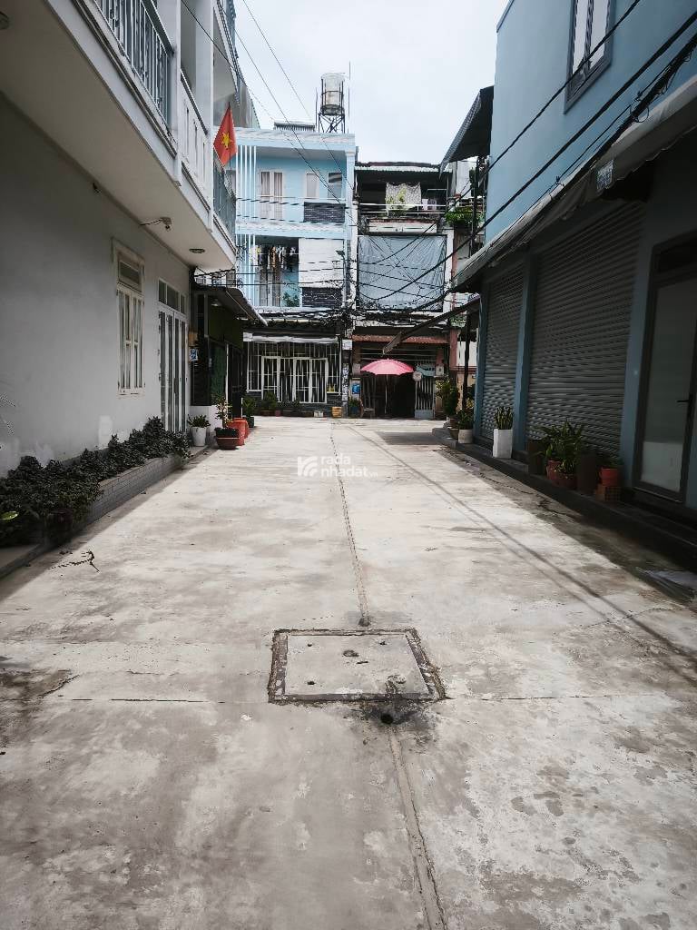 NHÀ 5 TẦNG THIẾT KẾ PHONG CÁCH HIỆN ĐẠI - HẺM XE HƠI- CÁCH VÀI MÉT RA MẶT TIỀN - 