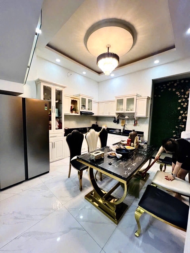  Nhà FULL nội thất 4 tầng Hương Lộ 2- Dt 4 x 15m (60 m2),