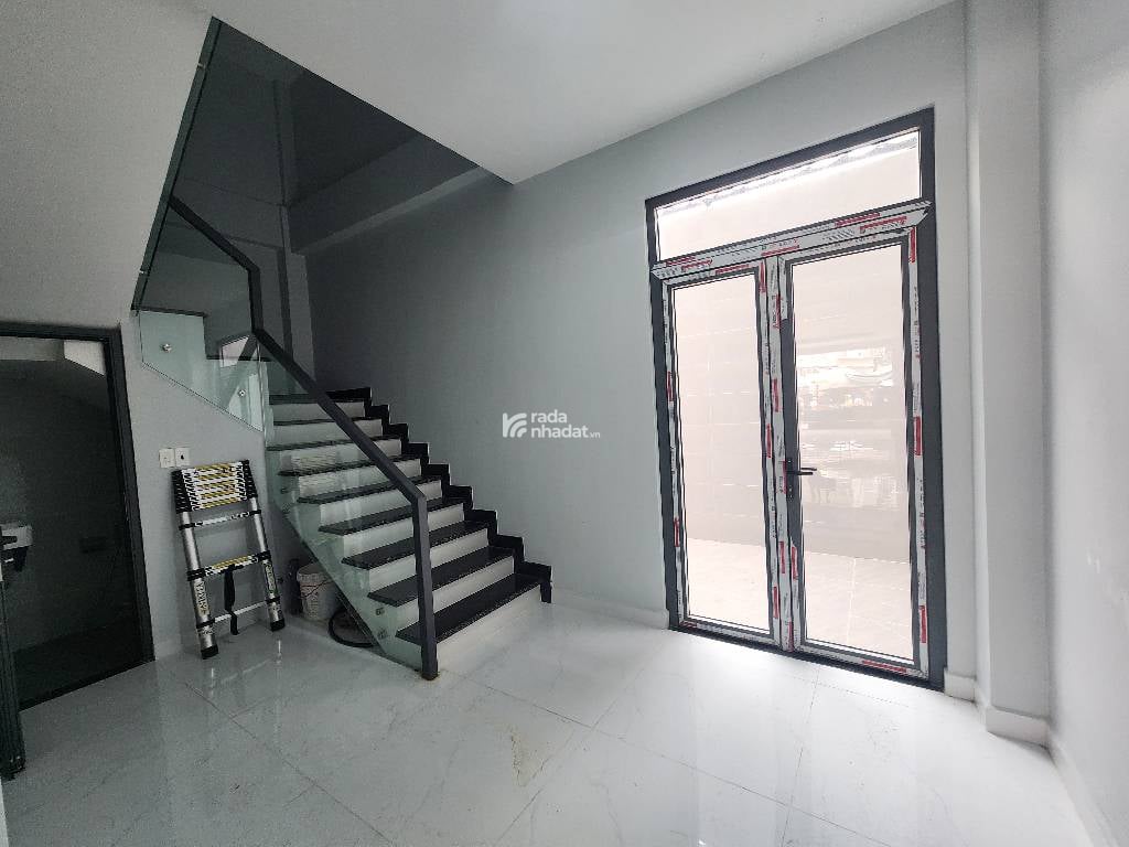 MẶT TIỀN SỐ 5- MẶT TIỀN CHỢ -NGANG 6M ĐẸP- 3 TẦNG BTCT - BAO LỘ GIỚI- KHU KINH DOANH SẦM UẤT