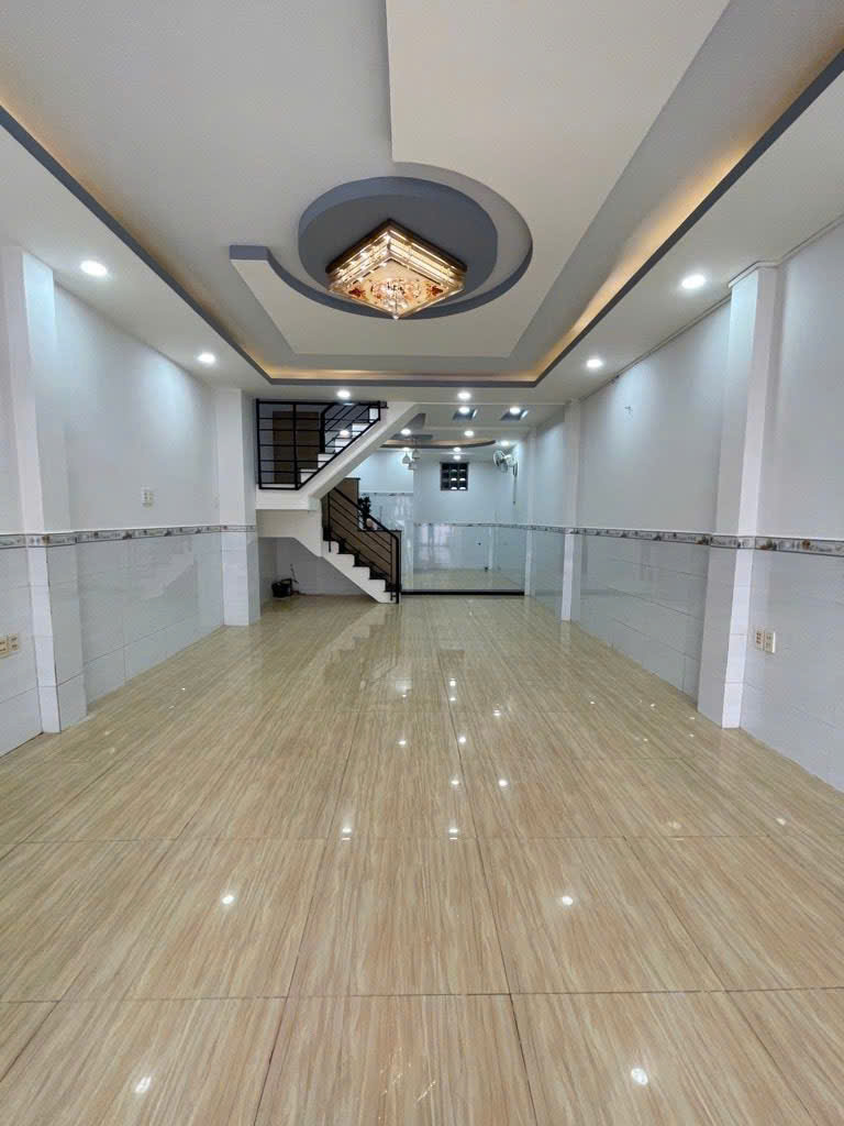 BÁN NHÀ HXH NGUYỄN SƠN,TÂN PHÚ (4,5m x 15m x2 TẦNG) GIÁ 6.88 TỶ TL