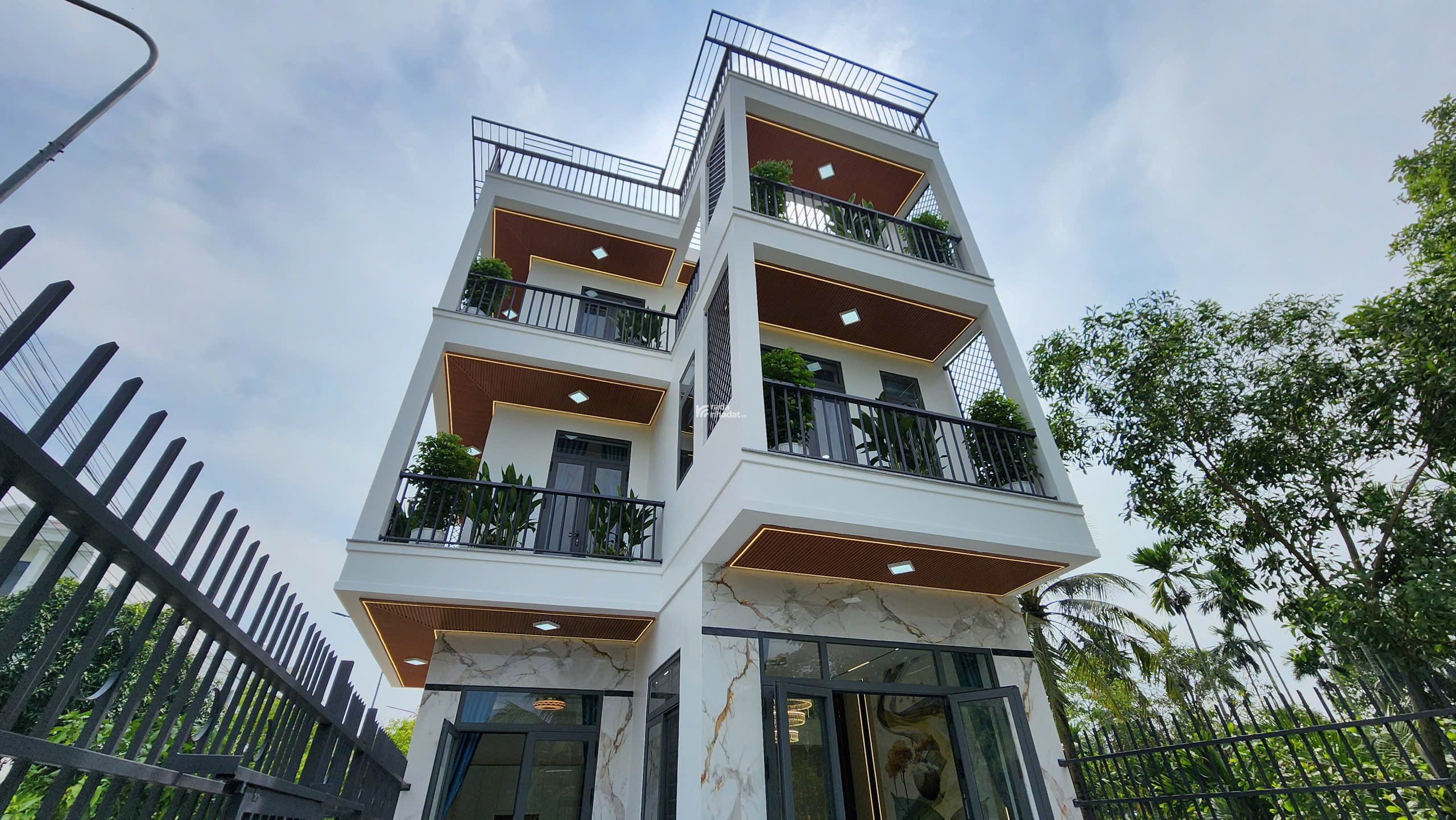 CĂN GÓC SIÊU ĐẸP 200M RA NGAY HÀ HUY GIÁP, Q12 - 3 TỶ NHẬN NHÀ