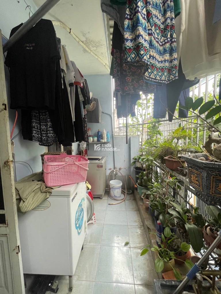 NHÀ 3 TẦNG DÙNG ĐIỆN 0 ĐỒNG - 40M2 - HXH - GẦN CV LÀNG HOA GÒ VẤP - 4.65 TỶ