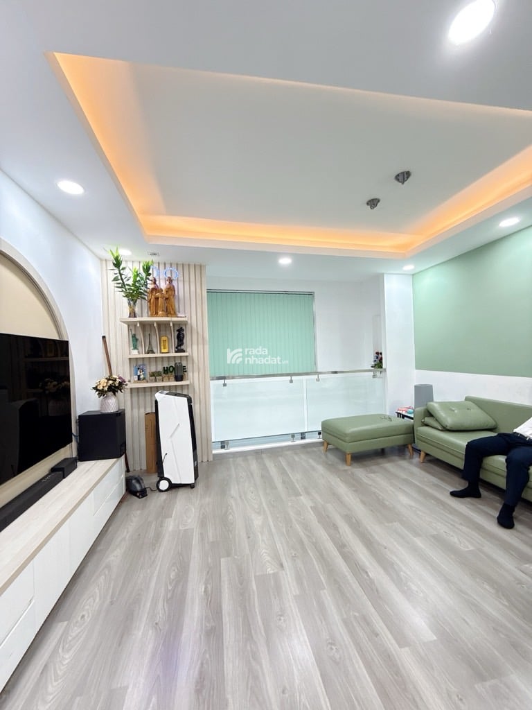 NHÀ 5 TẦNG TÂN BÌNH - 34M2 - 2 PN - HẺM 3M THÔNG - AN NINH 