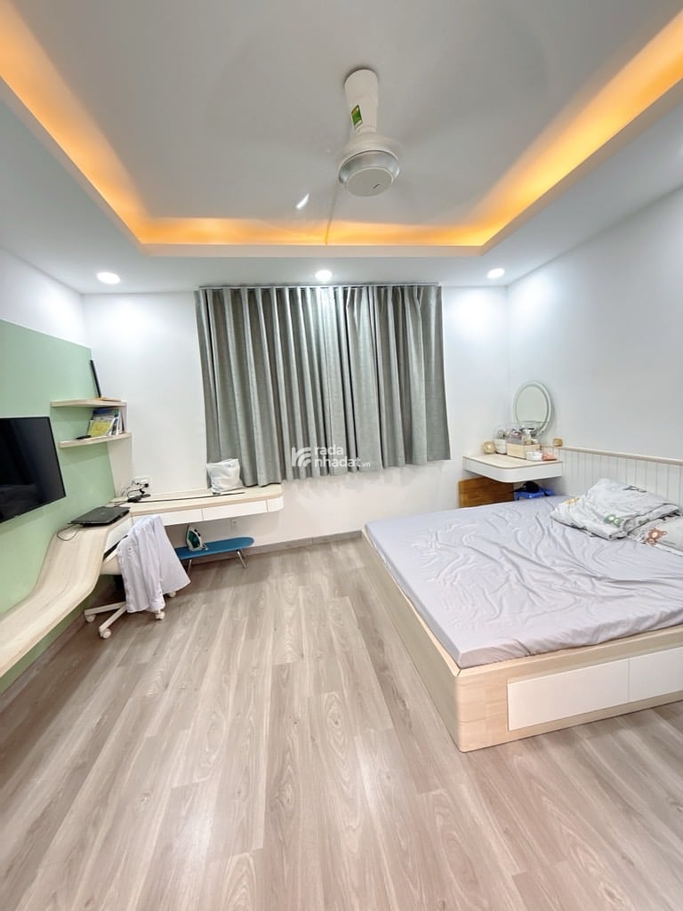 NHÀ 5 TẦNG TÂN BÌNH - 34M2 - 2 PN - HẺM 3M THÔNG - AN NINH 